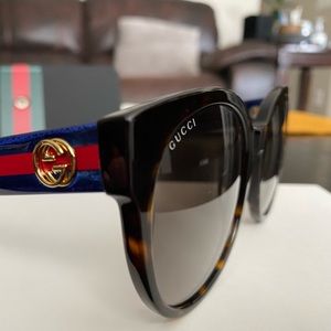 Gucci sunnies